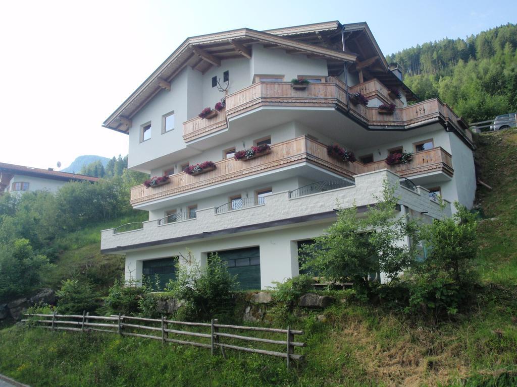 Landhaus Alpenjäger Hainzenberg Exterior foto