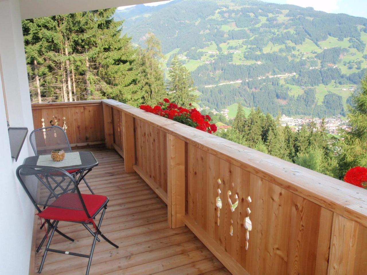 Landhaus Alpenjäger Hainzenberg Zimmer foto