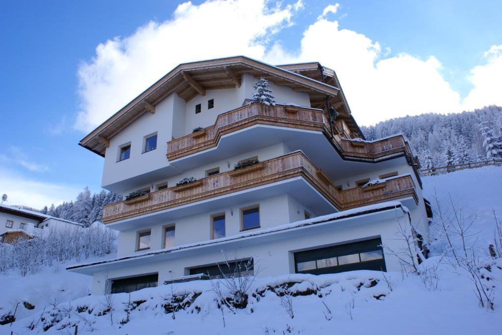 Landhaus Alpenjäger Hainzenberg Exterior foto